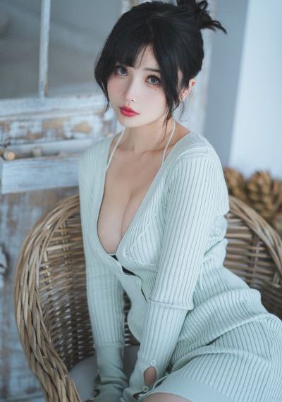 在线观看亚洲欧美日本专区_剧情片免费播放