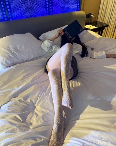 亚洲欧美精品中文第三_720免费在线观看
