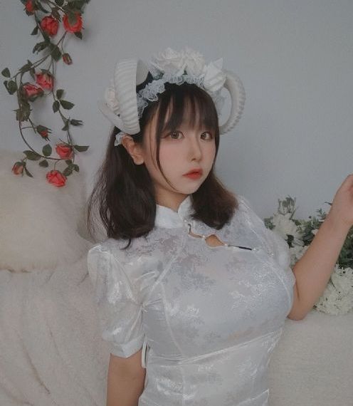 欧美人妻偷拍AV在线在线_BD英语高清迅雷在线观看