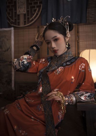 柏欣彤裸体舞88AV_十万网红美女美酱